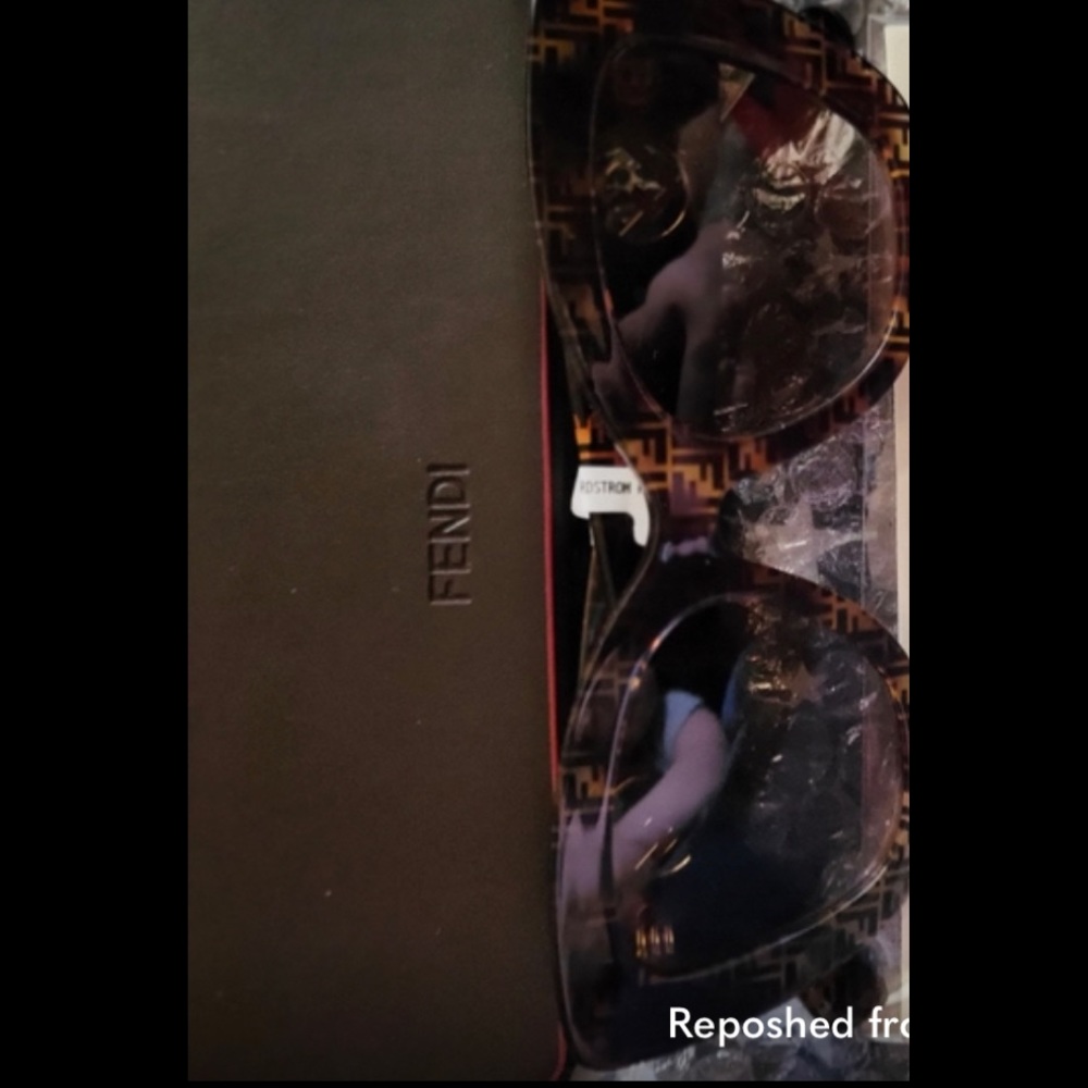 Authentic Fendi Sunglasses, 🙌🏼😎